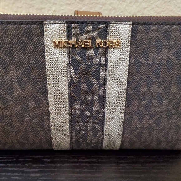 Michael Kors Signature Jet Set Medium Double Zip Wristlet Wallet - Picture 2 of 9